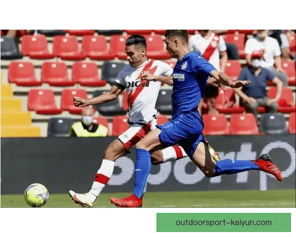 赫塔菲近期战术解析与球队表现稳健态势分析